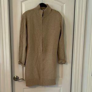 Elegant Beige Zip-Up Cardigan